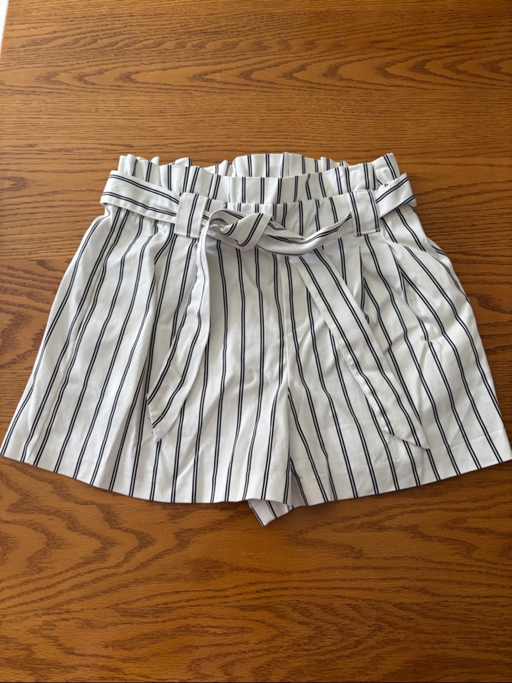 Zara White High-Waist Paperbag Shorts with Black Stripes